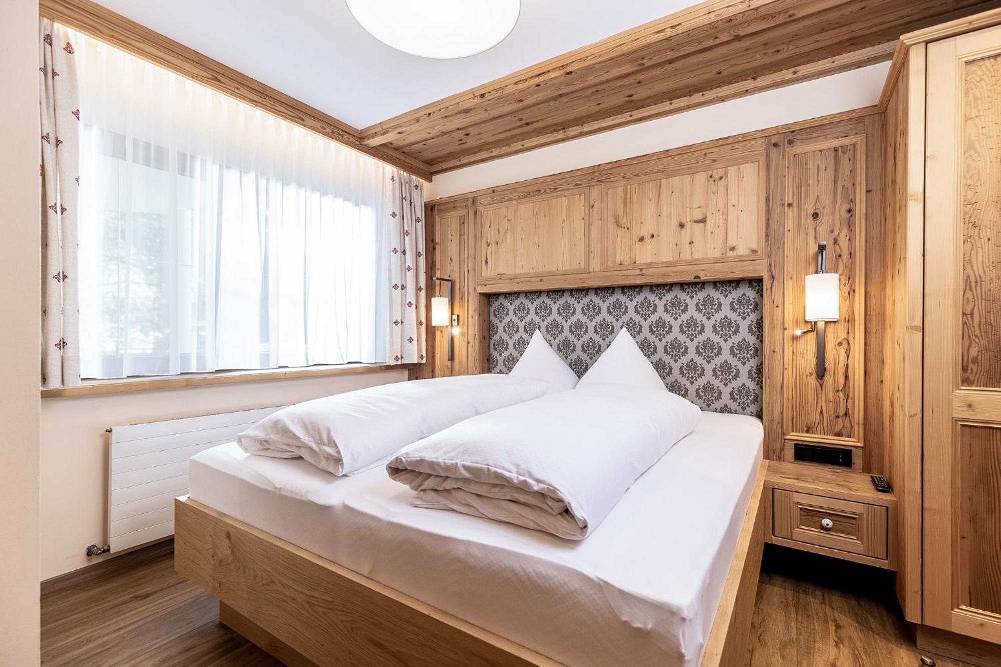 Aparthotel Landhaus St. Joseph Майргофен Екстер'єр фото