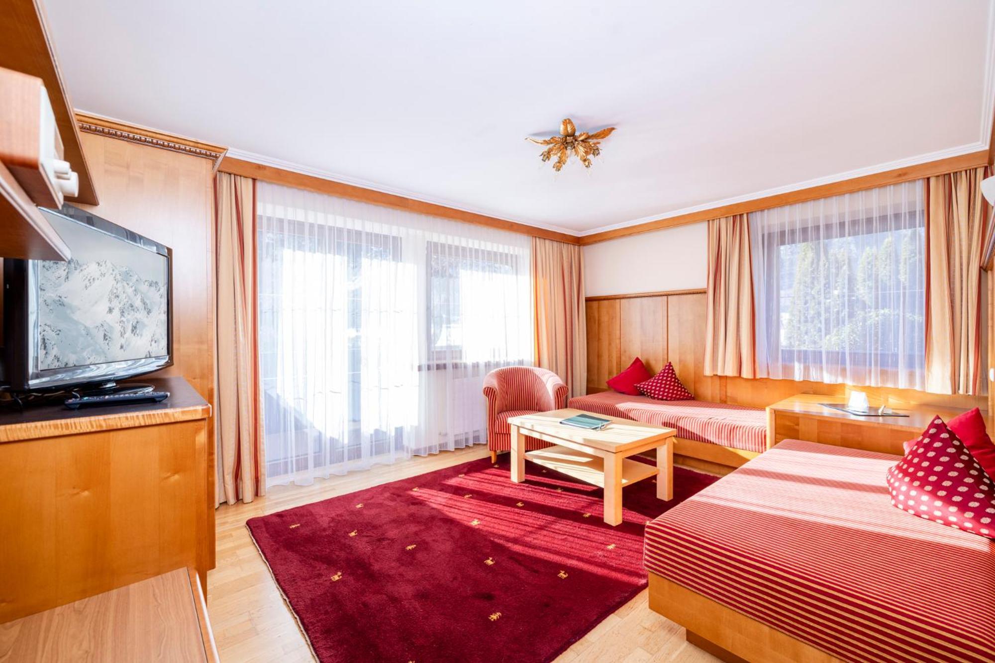 Aparthotel Landhaus St. Joseph Майргофен Екстер'єр фото
